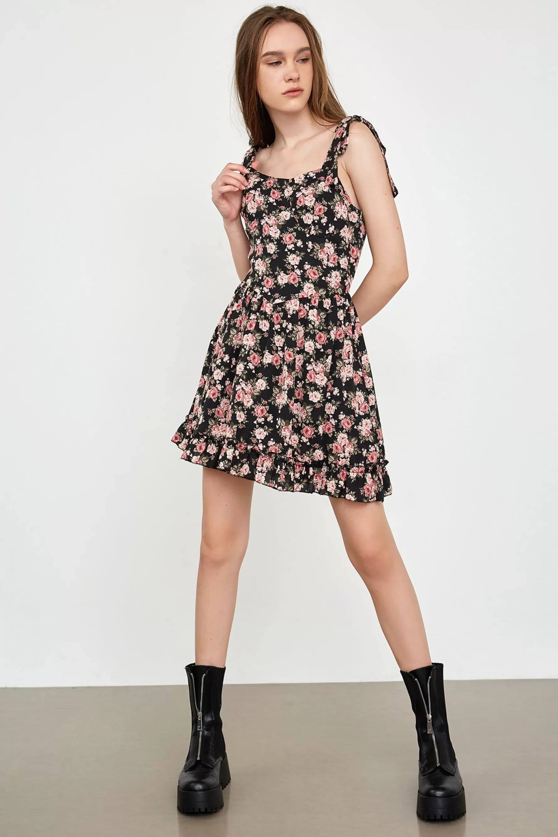 Jingus Aiko Floral Mini Dress-J.ING