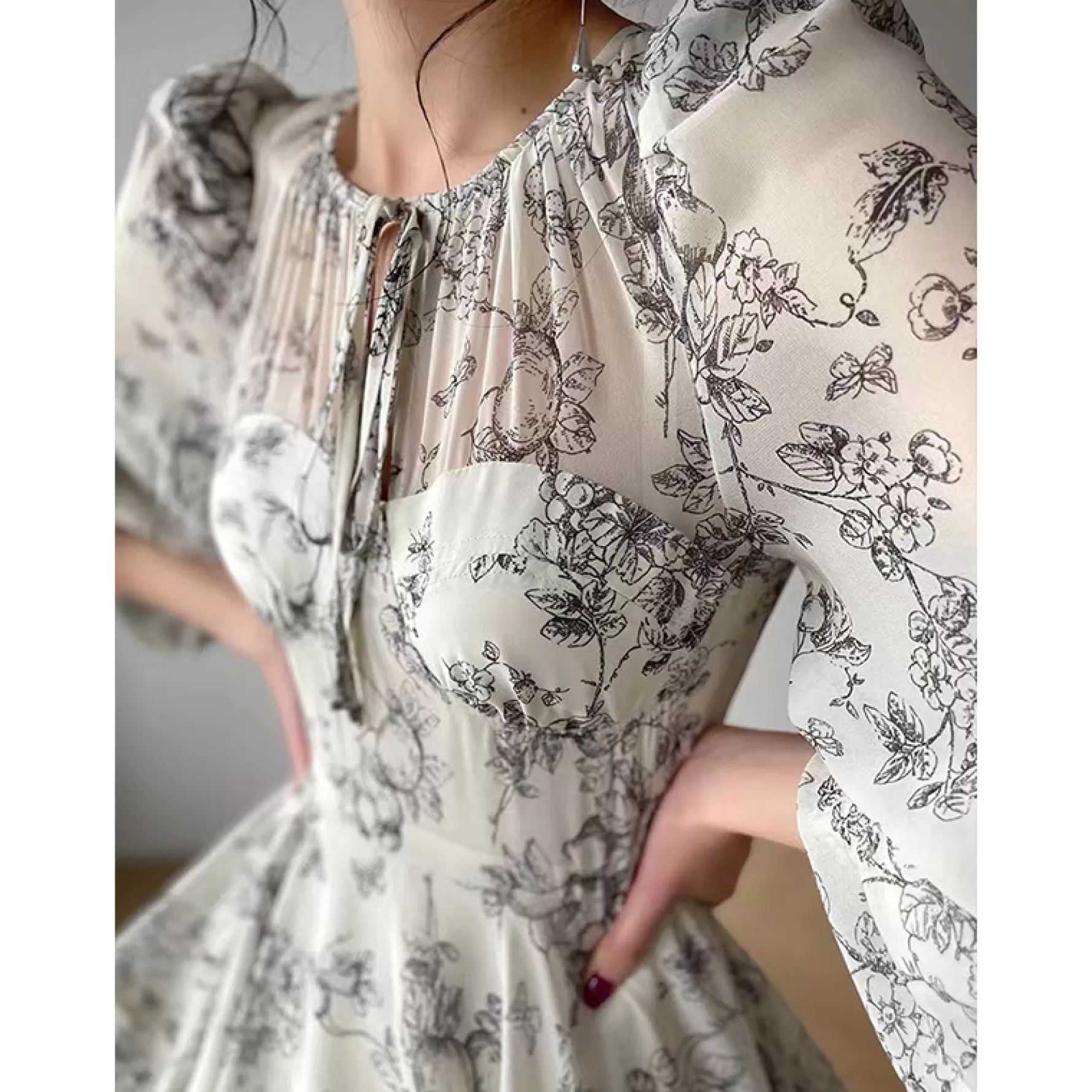 Jingus Floral Print Long Sleeve Midi Dress-J.ING