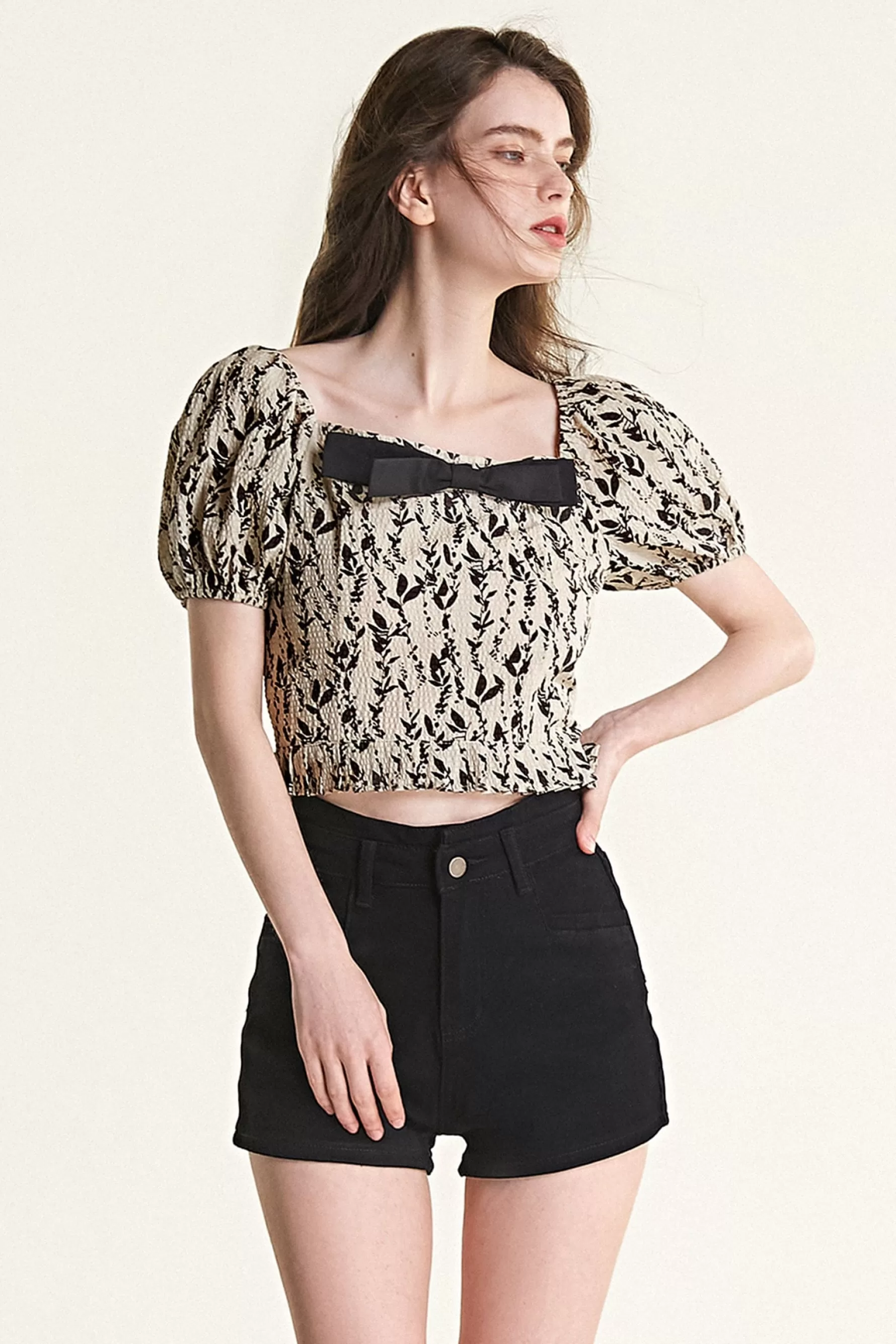 Jingus Leaf Print Puff Sleeve Bow Detail Crop Top-J.ING