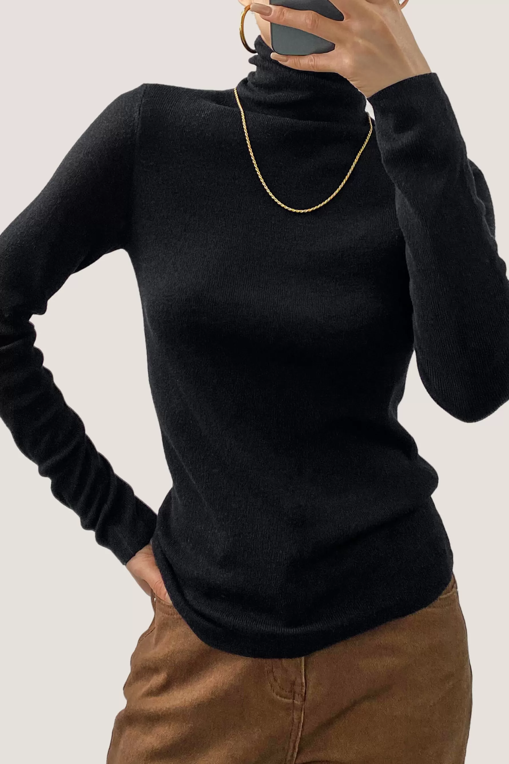 Jingus Basic Wool-Blend Turtleneck Sweater-J.ING