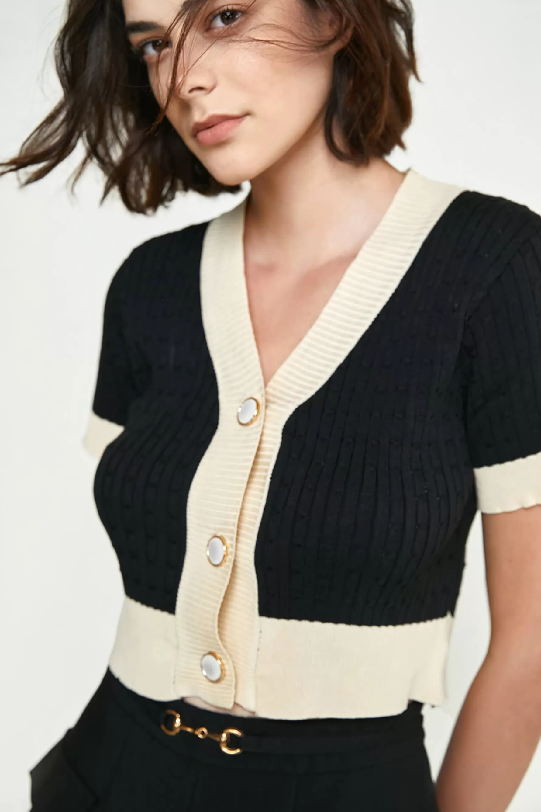 Jingus Contrast Trim Button-Up Cable Knit Cropped Cardigan-J.ING