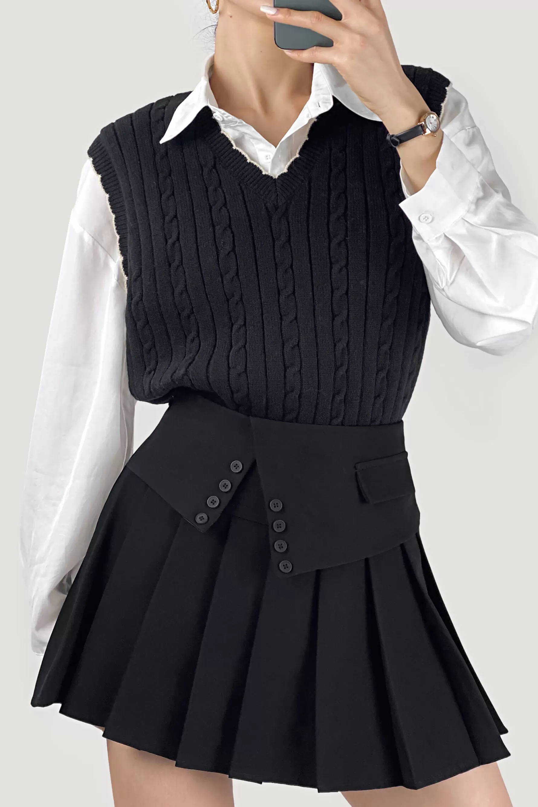 Jingus Cable Knit Contrast Strip Trimmed Sweater Vest-J.ING