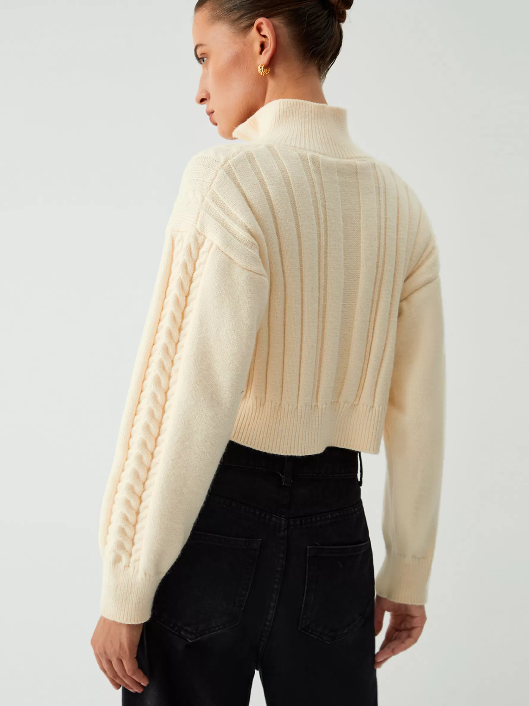 Jingus Cable Knit Two Way Zip Crop Cardigan-J.ING