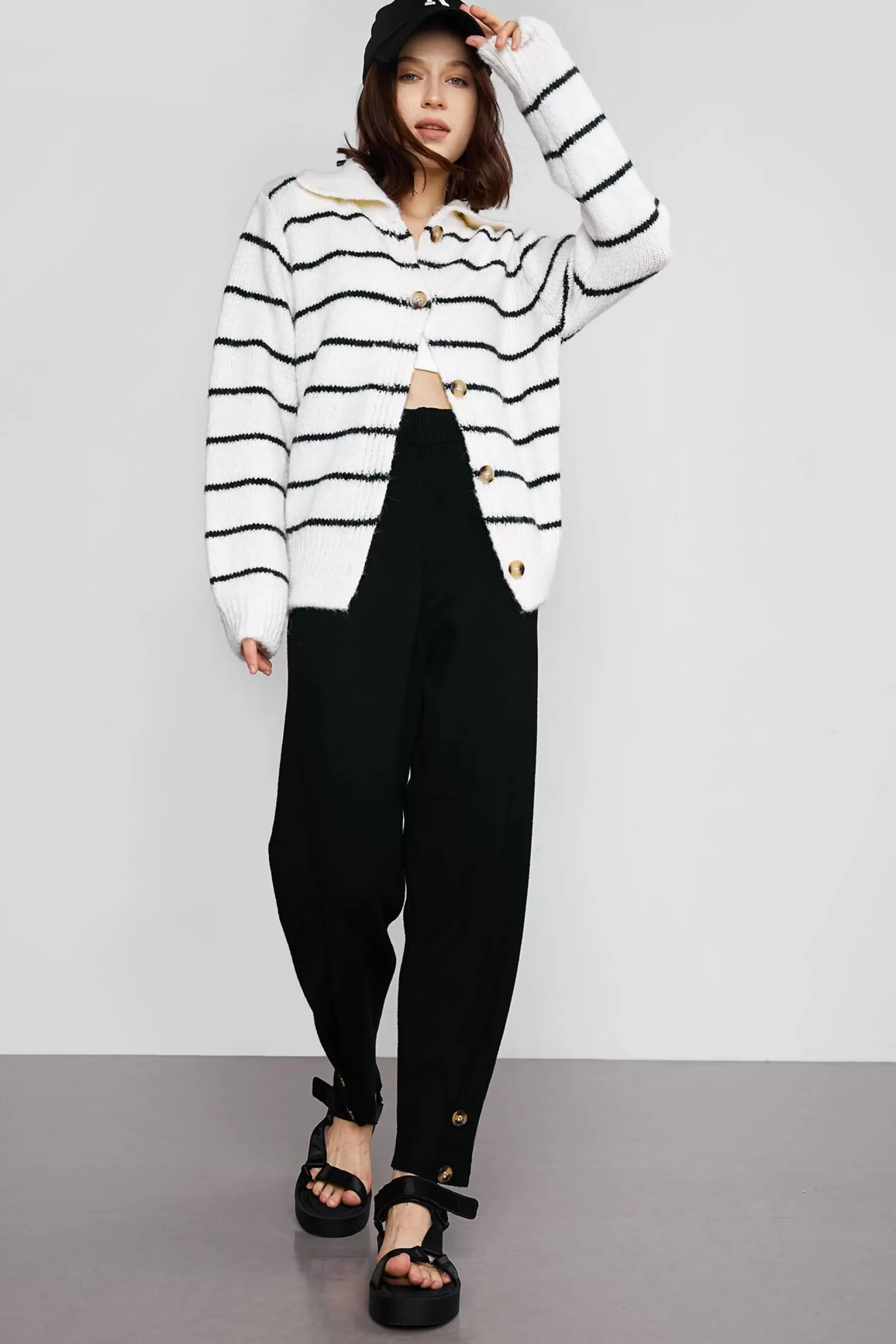 Jingus Darell Pinstrip Cardigan-J.ING