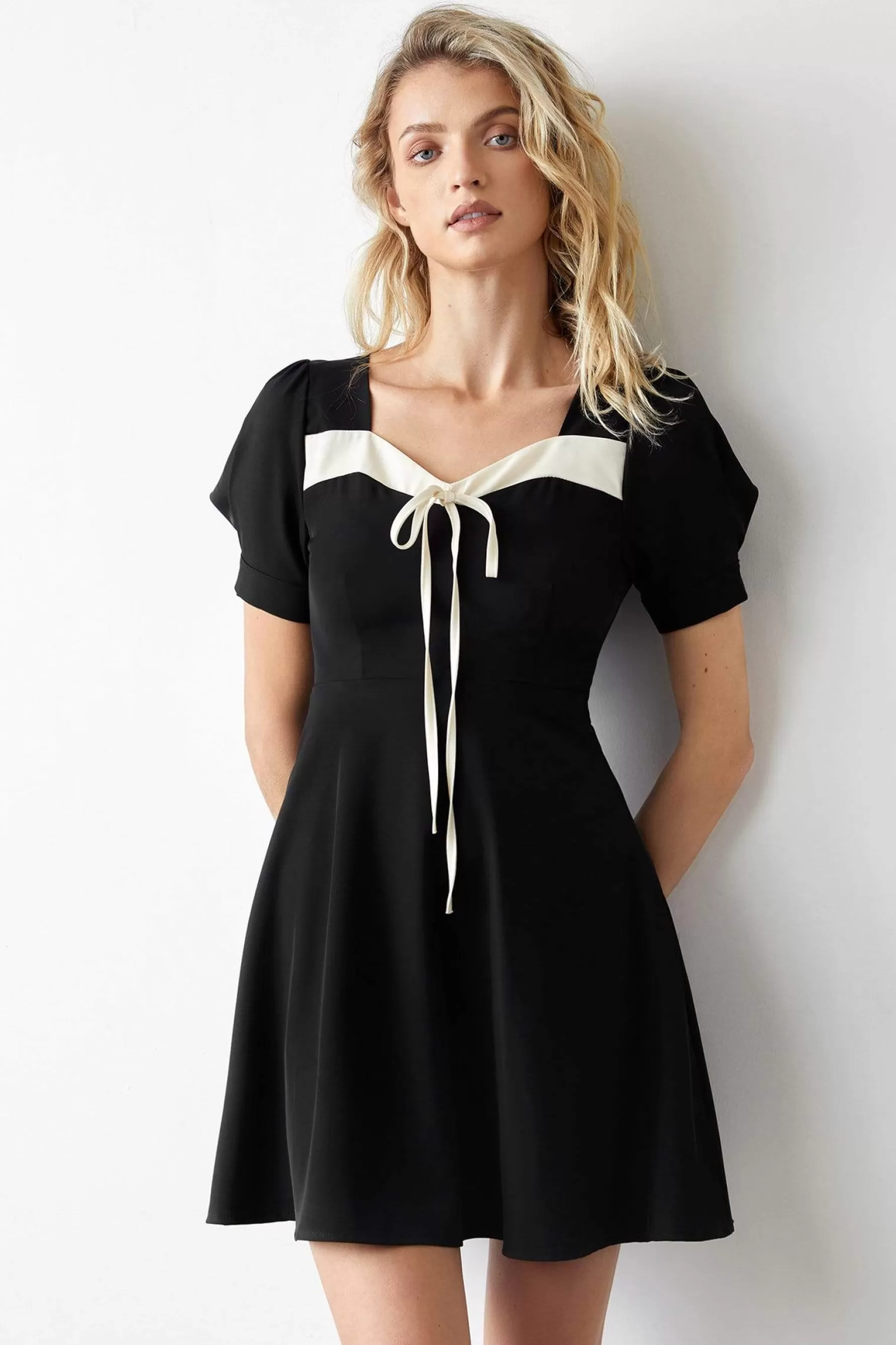 Jingus Kaisley Contrast Mini Dress-J.ING