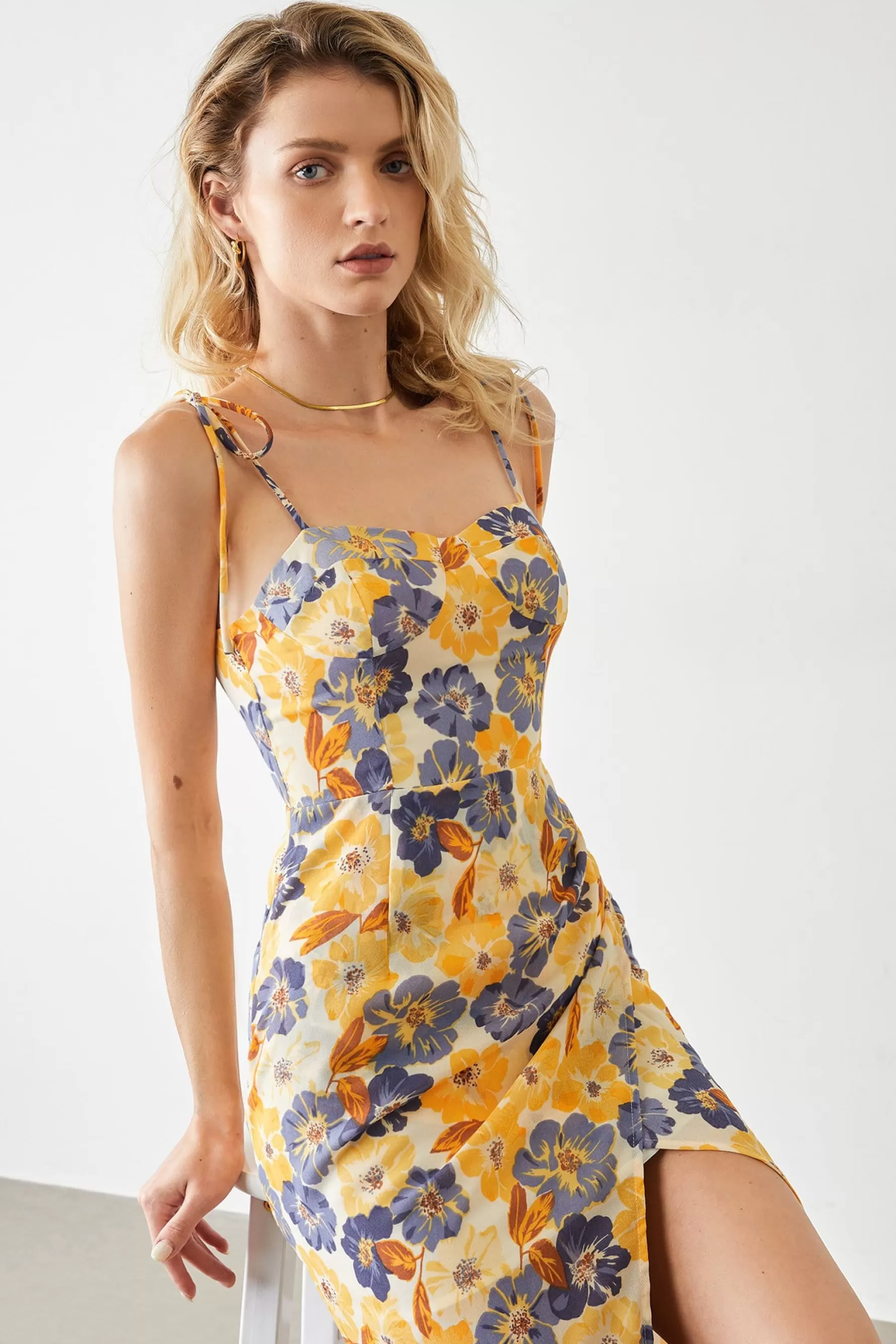 Jingus Paityn Floral Midi Dress-J.ING