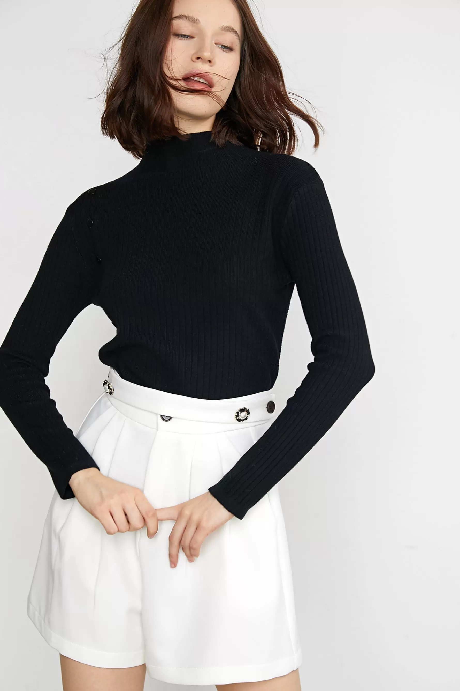 Jingus Rozlyn Essential Sweater-J.ING